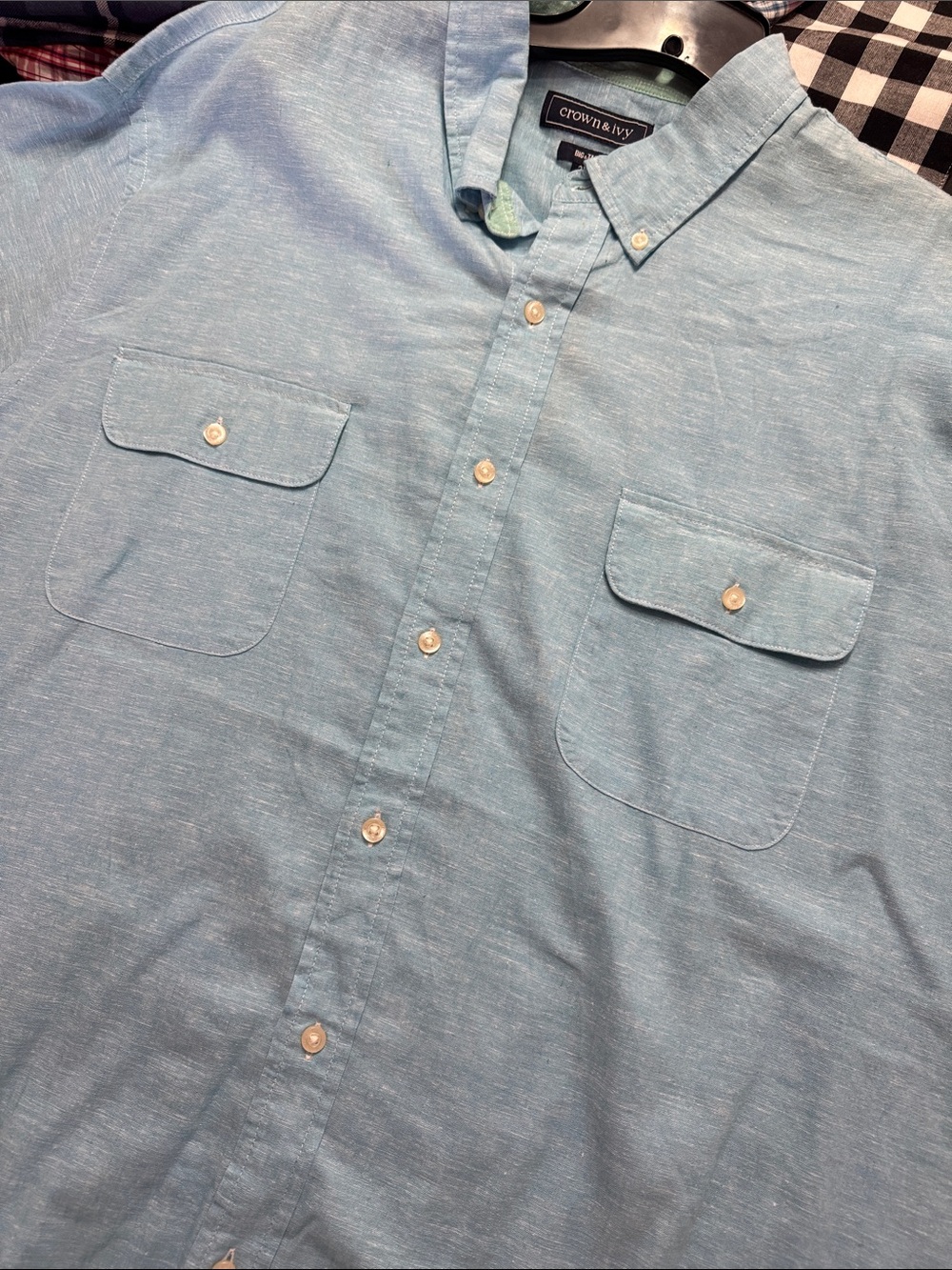 crown & ivy Men’s Sky Blue Short-Sleeve Button-Down Shirt - Picture 3 of 5